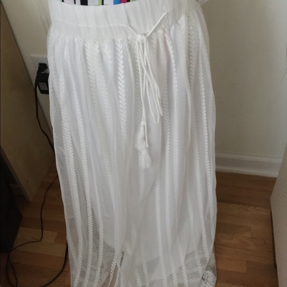 Chelsea & Theodore Maxi Skirt Size Large - Picture 5 of 8